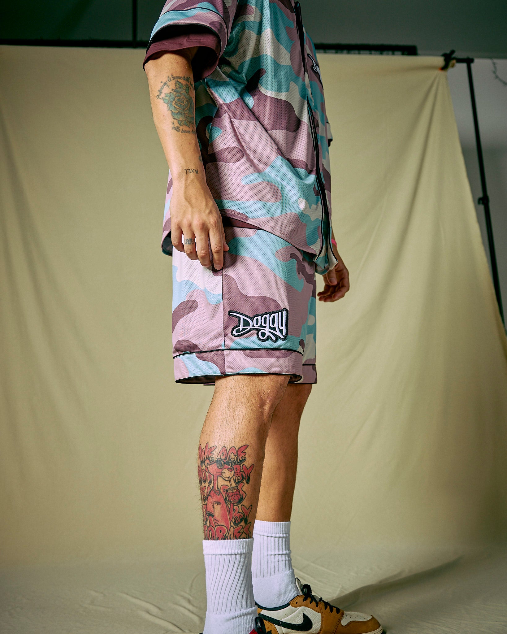Short Basket Camou Rosa