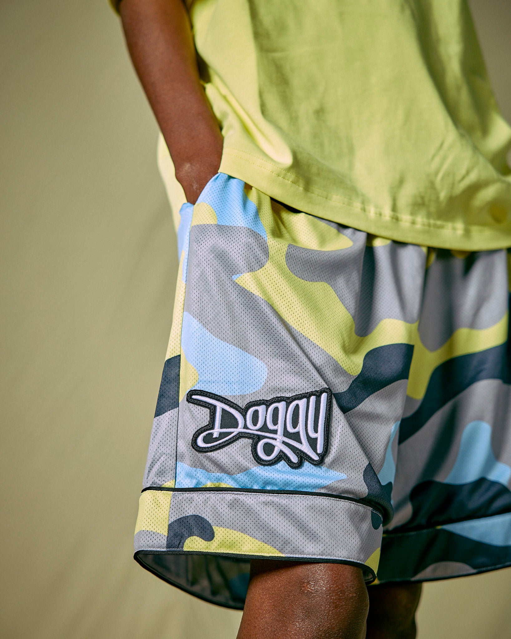 Short Basket Camou Lime